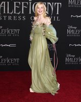 Elle Fanning hoodie #3895938