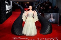 Elle Fanning hoodie #3895951