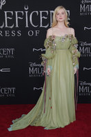 Elle Fanning longsleeve t-shirt #3895966