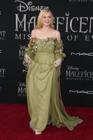 Elle Fanning longsleeve t-shirt #3895972