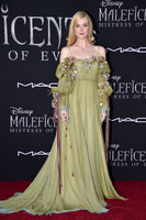 Elle Fanning longsleeve t-shirt #3895984