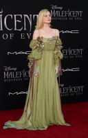 Elle Fanning t-shirt #3896009