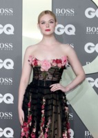 Elle Fanning Sweatshirt #3896018