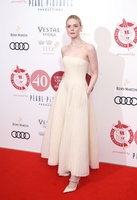 Elle Fanning hoodie #3942167