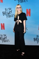 Elle Fanning hoodie #3952091