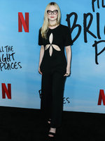 Elle Fanning tote bag #G2569425