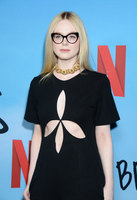 Elle Fanning tote bag #G2569436