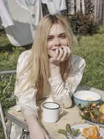 Elle Fanning mug #G2573484
