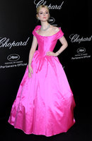 Elle Fanning Sweatshirt #3956231