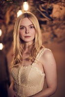 Elle Fanning mug #G2573528