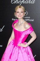 Elle Fanning longsleeve t-shirt #3956274