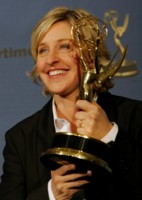 Ellen DeGeneres Sweatshirt #1447474