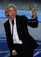 Ellen DeGeneres Sweatshirt #1447477