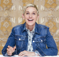 Ellen DeGeneres Sweatshirt #2615627
