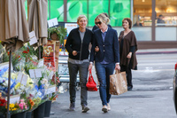 Ellen Degeneres Sweatshirt #2718749