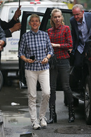 Ellen Degeneres Sweatshirt #2718765