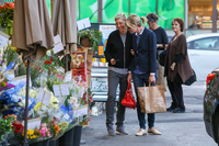 Ellen Degeneres Sweatshirt #2718811