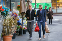 Ellen Degeneres Sweatshirt #2718823
