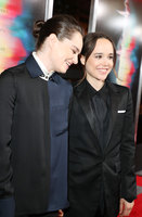 Ellen Page longsleeve t-shirt #2778938