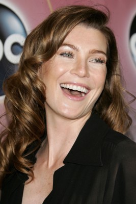 Ellen Pompeo Mouse Pad 1432944