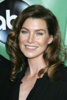 Ellen Pompeo Sweatshirt #1432945