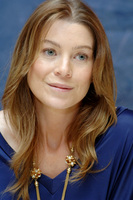 Ellen Pompeo longsleeve t-shirt #2402565