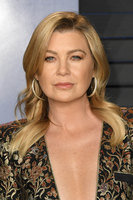 Ellen Pompeo longsleeve t-shirt #3126542