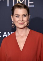 Ellen Pompeo longsleeve t-shirt #3150742