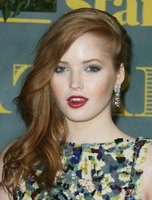Ellie Bamber Sweatshirt #2948642