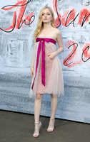 Ellie Bamber mug #G1566788