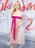 Ellie Bamber mug #G1566791
