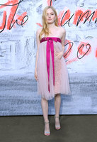 Ellie Bamber mug #G1566822