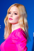 Ellie Bamber Longsleeve T-shirt #3735093