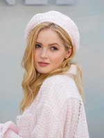 Ellie Bamber Longsleeve T-shirt #3771358