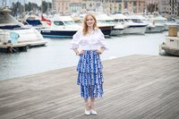 Ellie Bamber Sweatshirt #3787986