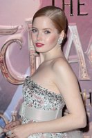 Ellie Bamber Longsleeve T-shirt #3788018
