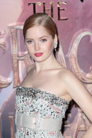 Ellie Bamber tote bag #G2405329