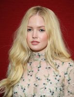 Ellie Bamber Longsleeve T-shirt #3854717