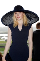 Ellie Bamber Longsleeve T-shirt #3897428