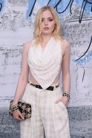 Ellie Bamber Longsleeve T-shirt #3897430