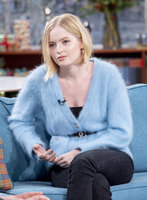 Ellie Bamber Longsleeve T-shirt #3917964