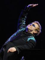 Elton John Longsleeve T-shirt #2659564