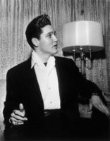 Elvis Presley Longsleeve T-shirt #2590109