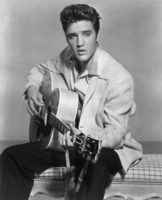 Elvis Presley Longsleeve T-shirt #2590311