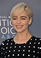 Emilia Clarke Longsleeve T-shirt #3037436