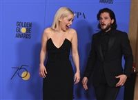 Emilia Clarke Longsleeve T-shirt #3037507