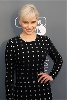 Emilia Clarke Sweatshirt #3037753