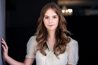 Emilia Jones t-shirt #3657045