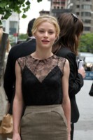 Emilie De Ravin longsleeve t-shirt #1432949