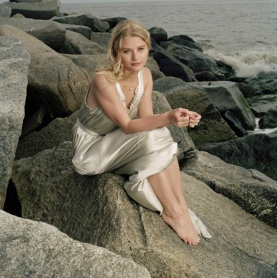 Emilie De Ravin posters